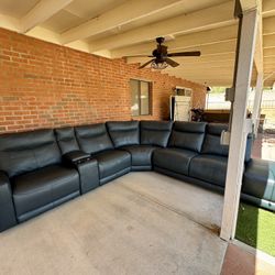 Comfortable Large Sectional Leather Couch!