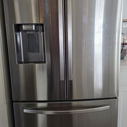 Samsung Standard-Depth Mega Capacity 31-cu ft 3 -Door 36-in Wide Smart Compatible French Door Refrigerator