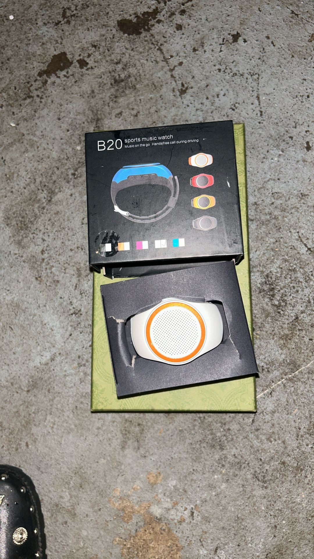 White B20 Bluetooth Speaker Watch