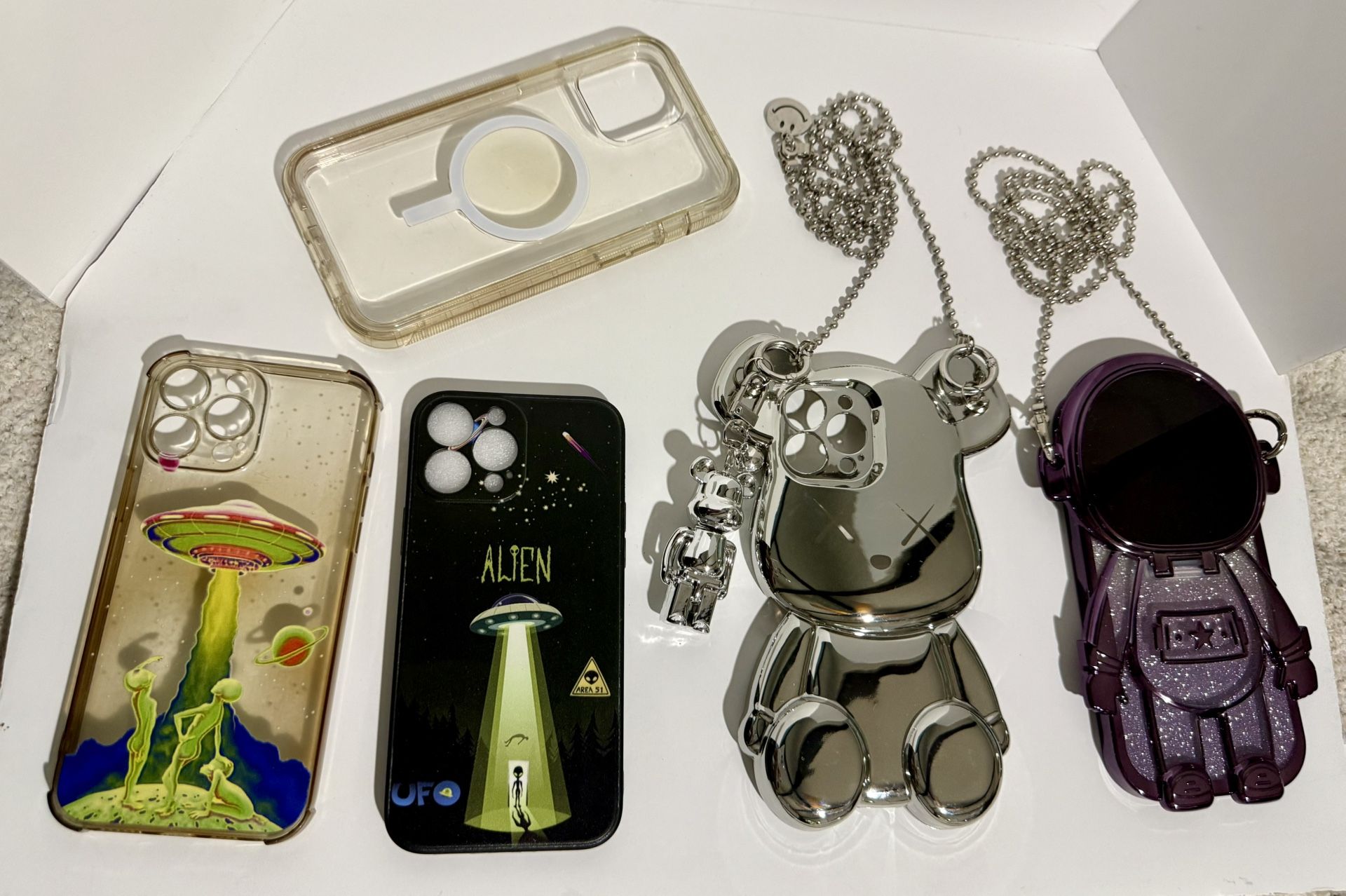 iPhone 13 Pro Max cases (5)