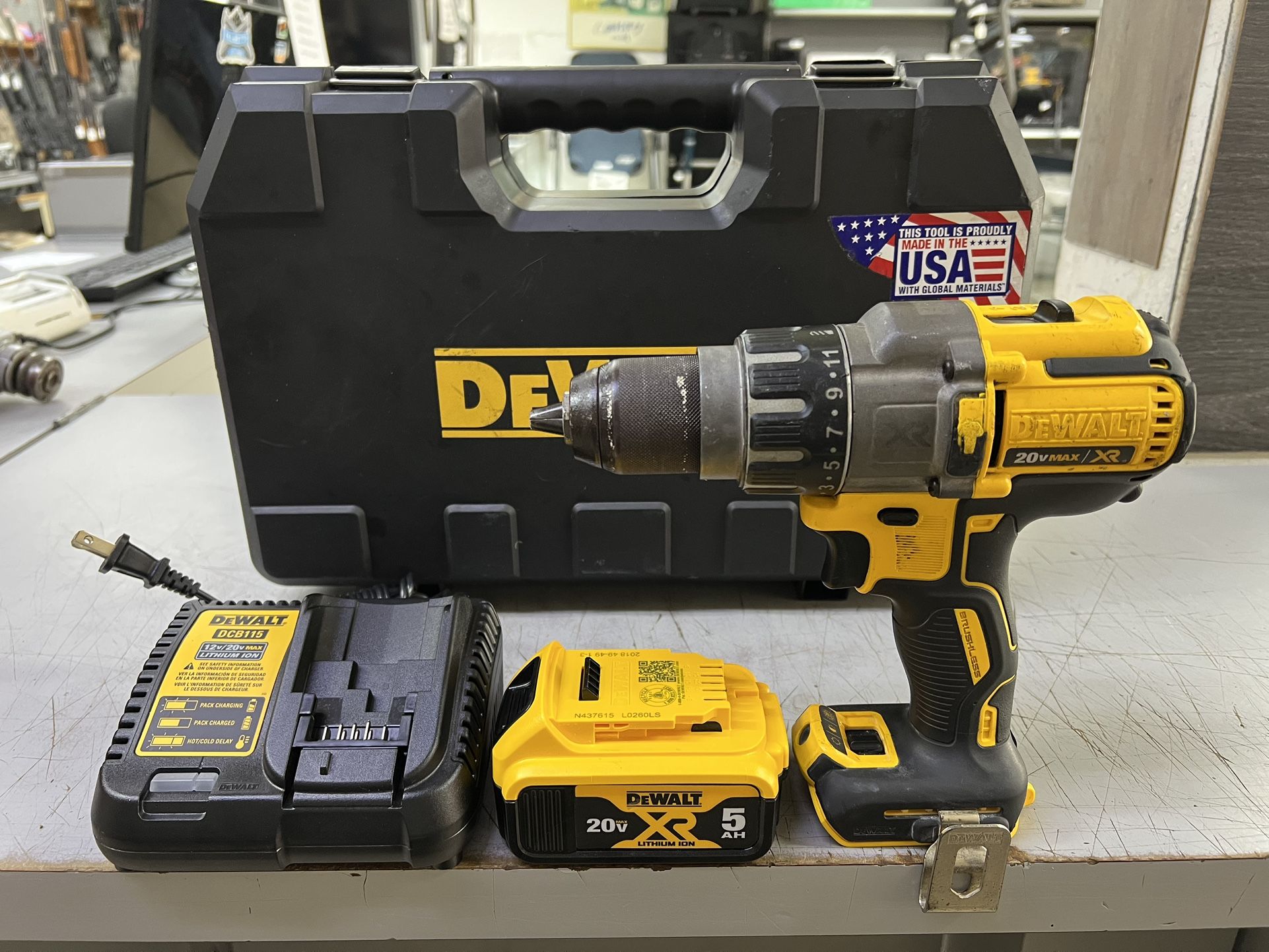 DeWALT 20V MAX Brushless Hammer Drill - DCD996