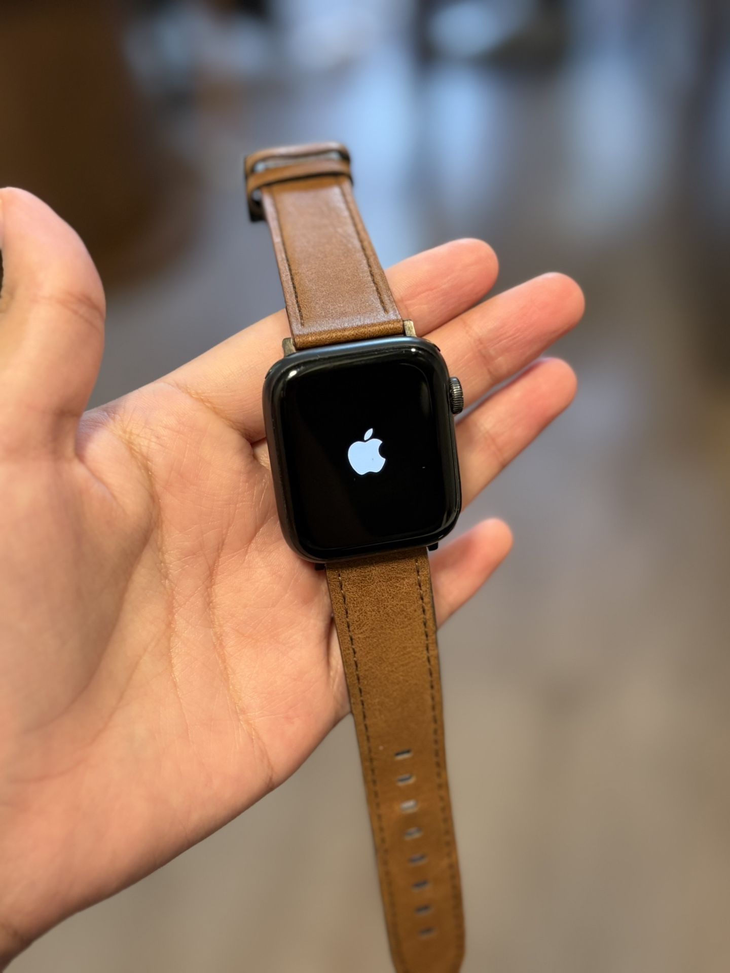 Apple Watch SE 44mm