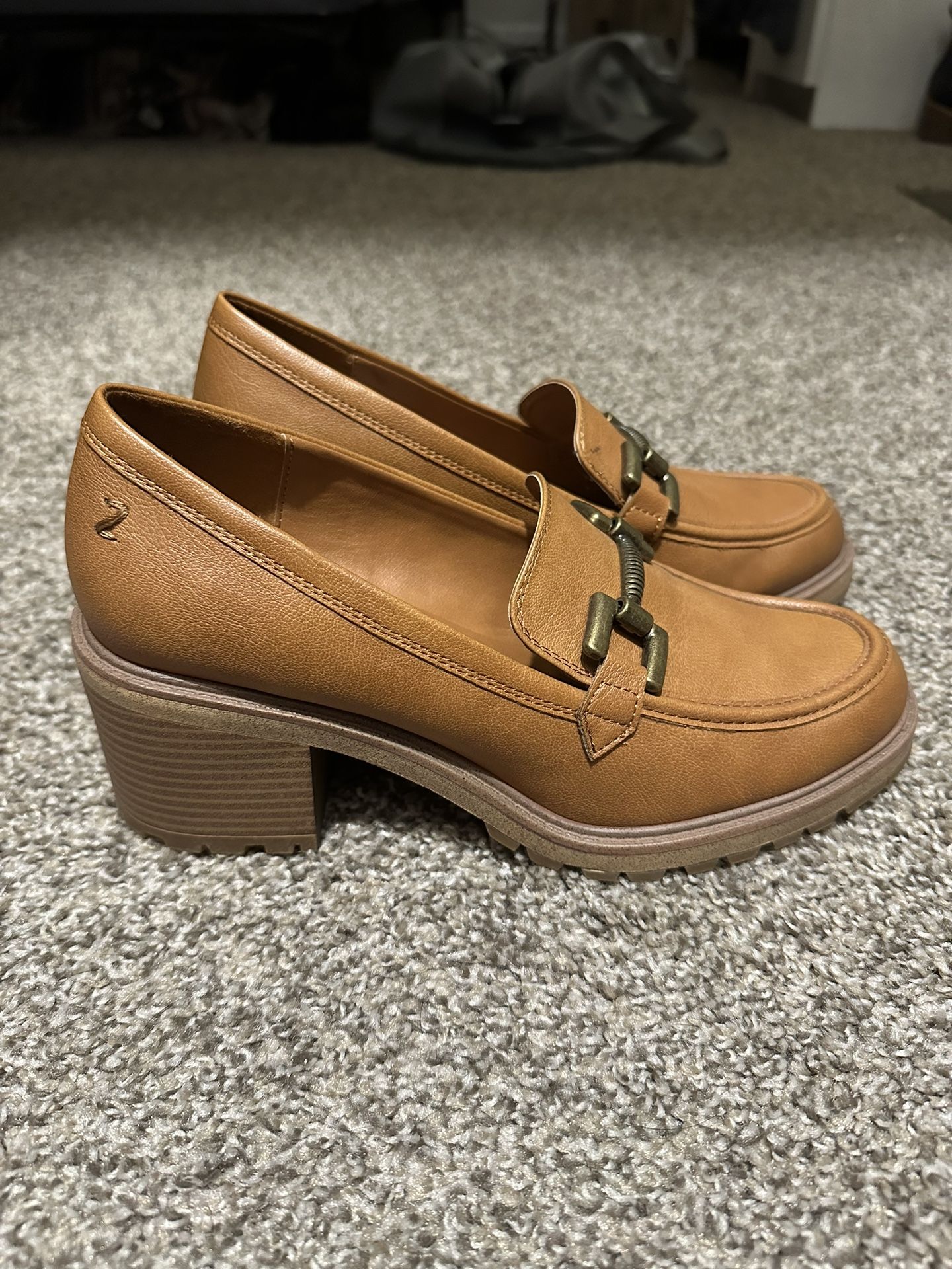 Women’s Shoes Heeled Loafers Size 9