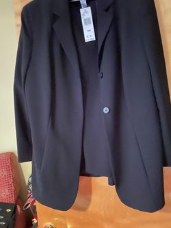 Woman’s Black Jones Of New York suit