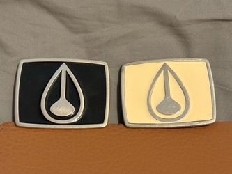 Black and white Nixon ceramic buckles