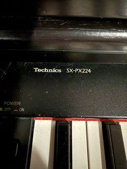 Electric piano- Technics SX-PX224 & Chair
