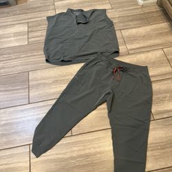 Womens sz 2XL Figs Scrub Set