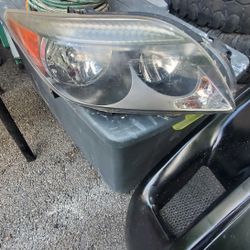 2006 Scion TC  Right Headlight 