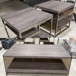 Modern Coffee Table With Two Large Side Tables In Like New Condition 