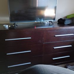 Solid Wooden 6 drawer Dresser  Must Move.