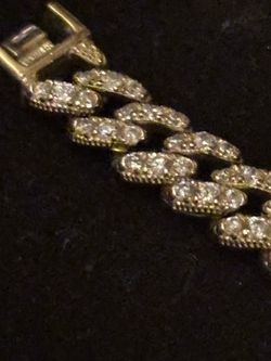 High quality, Sterling bracelet and crusted with stones