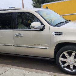 2010 Cadillac Escalade
