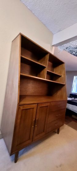 Midcentury hutch