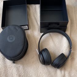 Beats Solo 3 Open Box