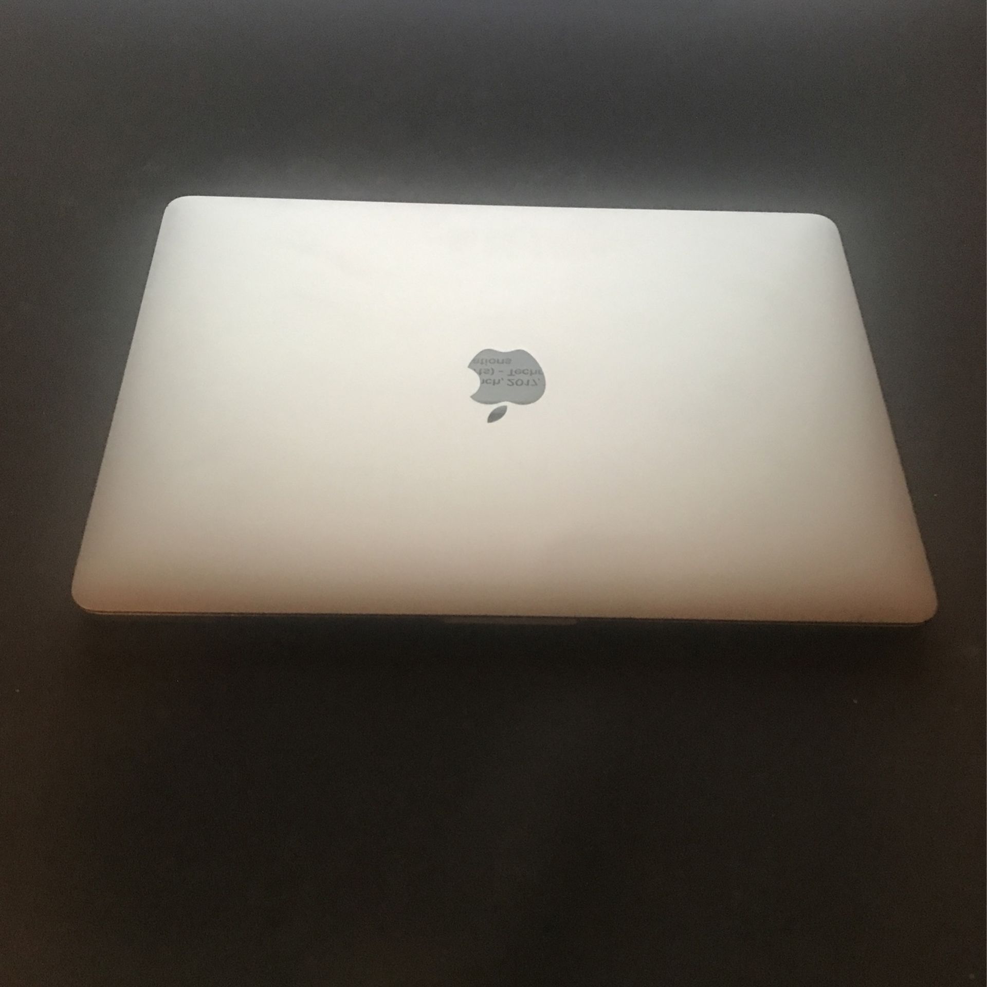 MacBook Pro (13-inch, 2017, Two Thunderbolt 3 ports)