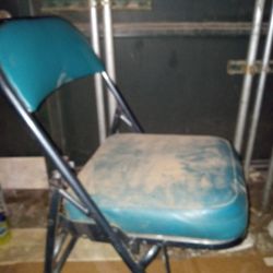 3 Comfortable, Strong Folding Chairs 