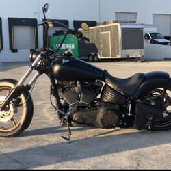 Harley Davidson Rocker C