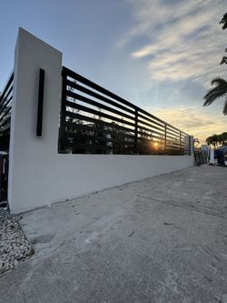 Modern Gates And Fences/// Portones Y Cercas Modernos De Aluminio PVC FENCE 