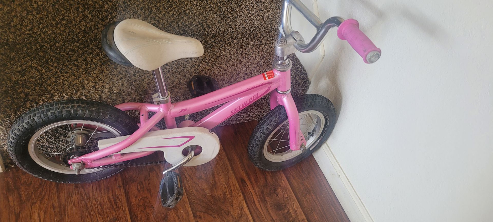 Specialized girls bike