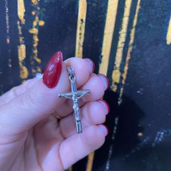 14k CROSS CHARM 