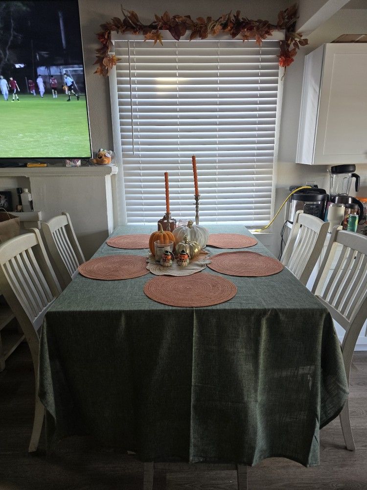Dinning Table