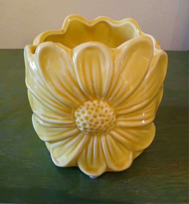 New Yellow Daisy Planter Pot, Pencil Or Utinsel Holder