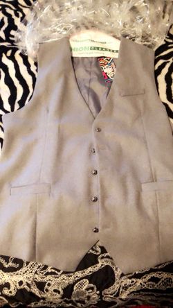 Light gray extra-large vest