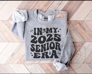 In My Senior 2025 Era Tshirt Or Crew 