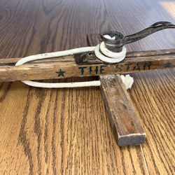 "THE STAR" Antique Working Carpet Stretcher & Tacker-Antique Carpet Laying Tool