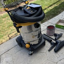 Wet/ Dry Vacuum 
