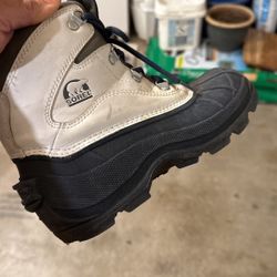 Woman’s Sorel boots size 7