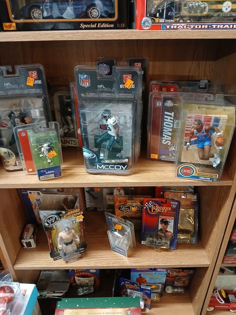 Sports Peddle Tractors, Tonkas,hot Wheels, Glassware Antiques