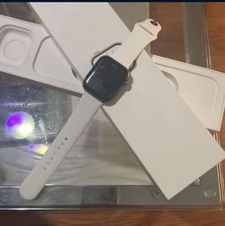 Apple Watch 5 Bluetooth And Cellular