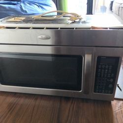 Whirlpool Microwave 