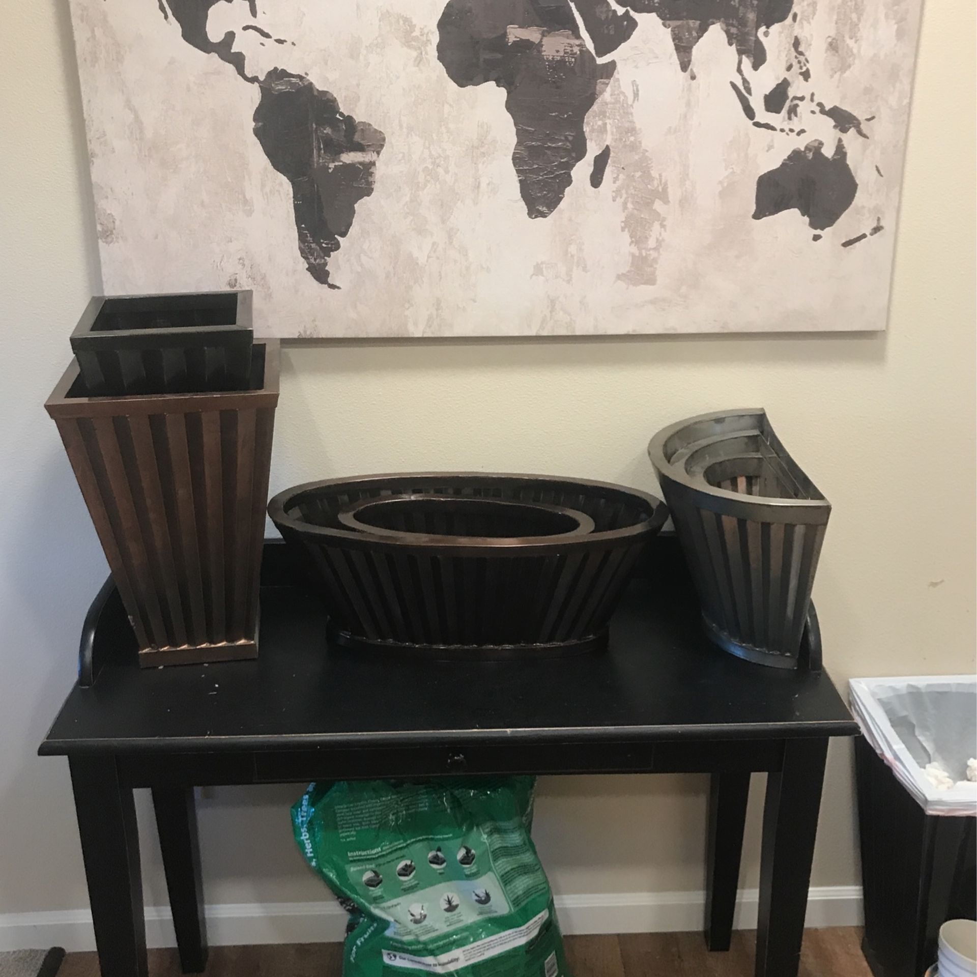 8 Metal Planters, Containers, Pots, Plants