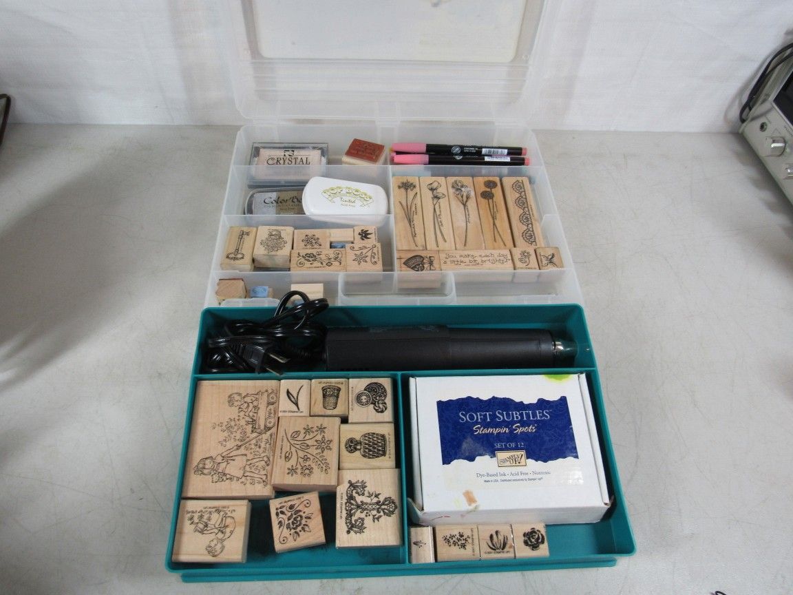 Stampin' Up! Lot 32 Stamps Heat Gun Stamp Pads & Misc. Supplies
