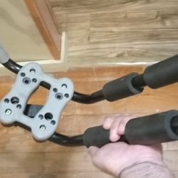 Black Yakima 2 Piece Car/truck Bike 🚲 Rack