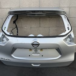 2015-2020 Nissan Rogue Liftgate Tail gate trunk Door Oem