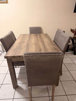 Dinner table set
