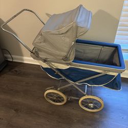 Vintage Baby Doll Stroller/Carriage