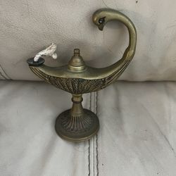 Brass Swan Aladdin Lamp