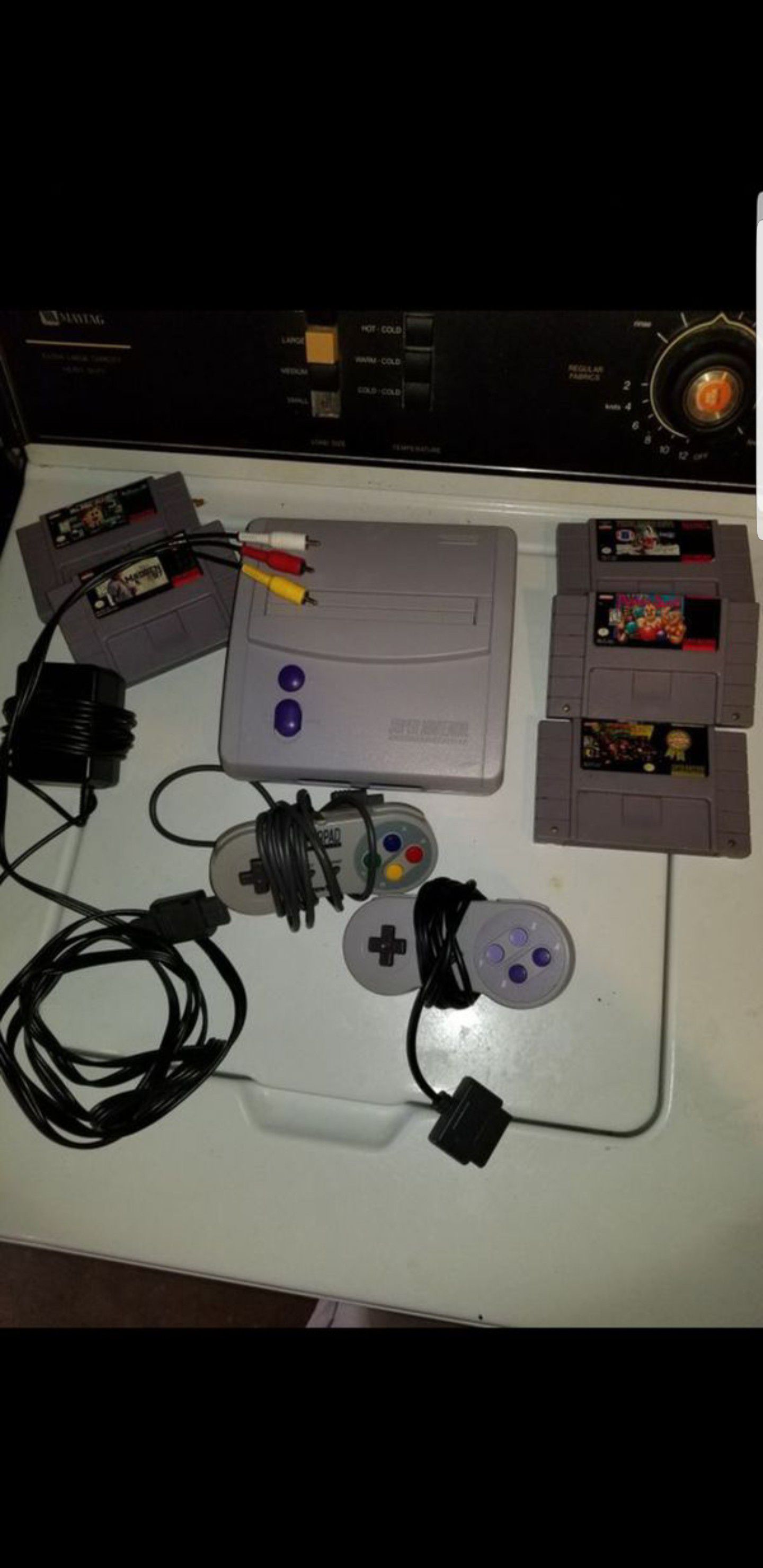 Mike Tyson Punch out, Tecmo bowl, COMPLETE super NINTENDO