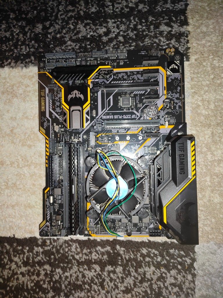 ASUS TUF Z370-PLUS GAMING (READ DESCRIPTION) And