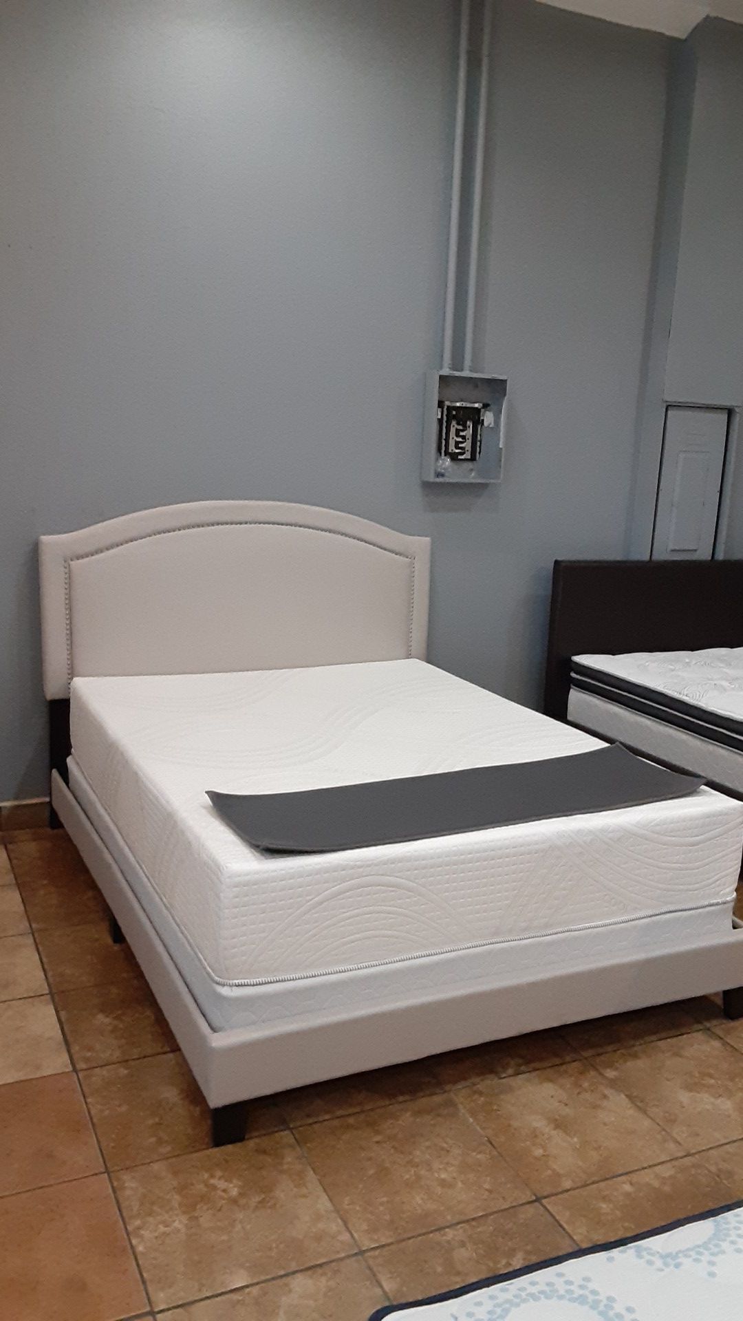 Cama Queen con Colchon Cool Gel ‼🥶