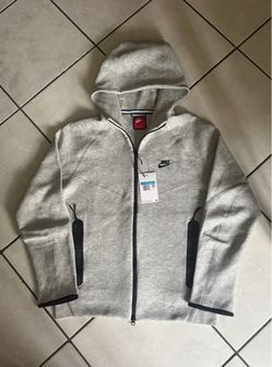 Nike Tech