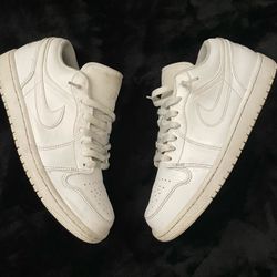 Jordan 1 Low triple white