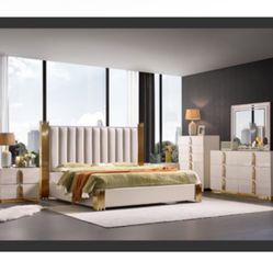 Queen Bedroom Set