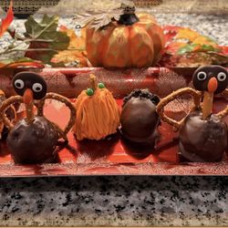 Thanksgiving Oreo Truffles