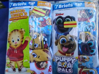 Size 4T boy's briefs