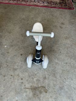 Tricycle for toddlers